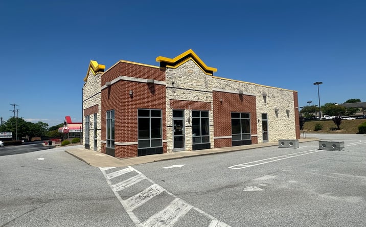 Pictures of Retail property located at 211 Pelham Rd, Greenville, SC 29615 for lease - image #1