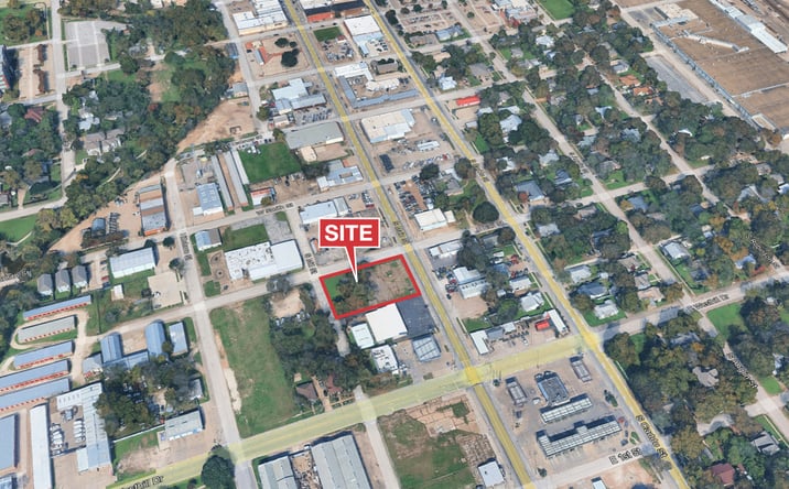 Pictures of Land property located at 702 S. Main St., Cleburne, TX 76033 for lease - image #1