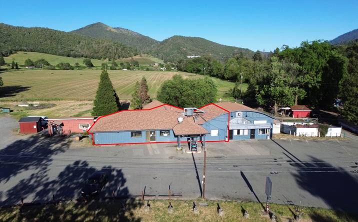 Pictures of Retail, Restaurant property located at 15095 Oregon 238, Jacksonville, OR 97530 for lease - image #1