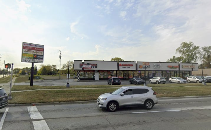 Pictures of Retail property located at 16970 East Thirteen Mile Road, Roseville, MI 48066 for lease - image #1