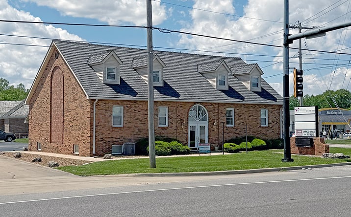Pictures of Office property located at 10 Edwardsville Professional Park, Edwardsville, IL 62025 for lease - image #1