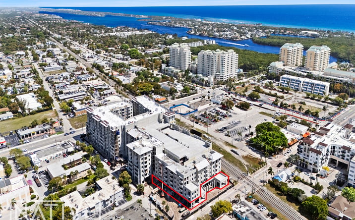 Pictures of Retail, Restaurant property located at 405 E. Ocean Avenue, Boynton Beach, FL 33435 for lease - image #1