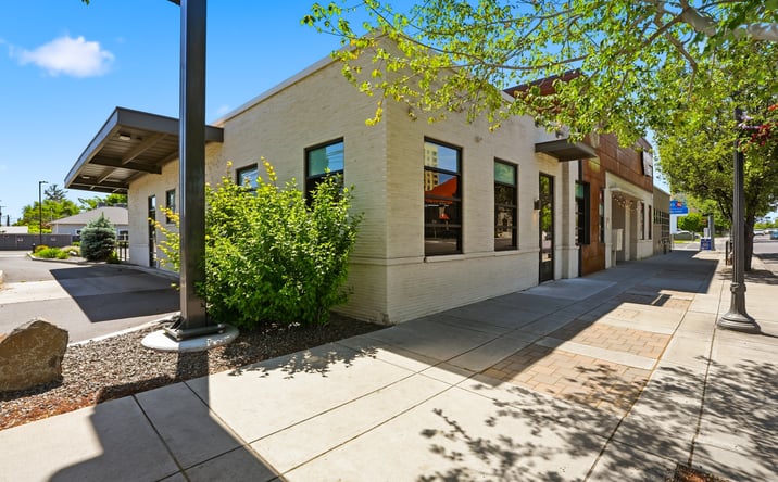 Pictures of Retail, Office, Restaurant property located at 602 East Yakima Avenue, Yakima, WA 98901 for lease - image #1
