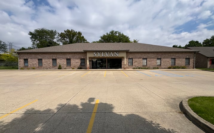 Pictures of Office, Special Purpose property located at 4050 Britt Farm Drive, Lafayette, IN 47905 for lease - image #1
