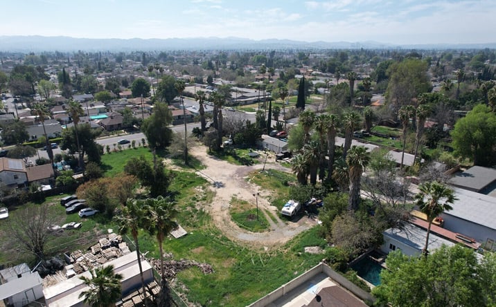 Pictures of Land, Special Purpose property located at 18937 Saticoy, Reseda, CA 91335 for lease - image #1