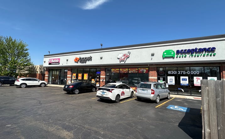 Pictures of Retail property located at 954 East New York Street, Aurora, IL 60505 for lease - image #1