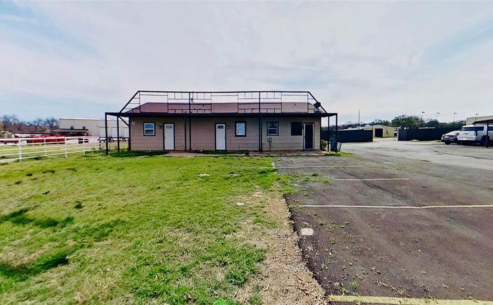 Pictures of Retail, Office property located at 4902 East Highway 199, Springtown, TX 76082 for lease - image #1