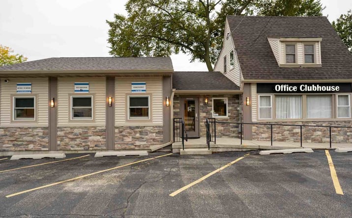 Pictures of Office property located at 914 N Lake Street 3, Mundelein, IL 60060 for lease - image #1