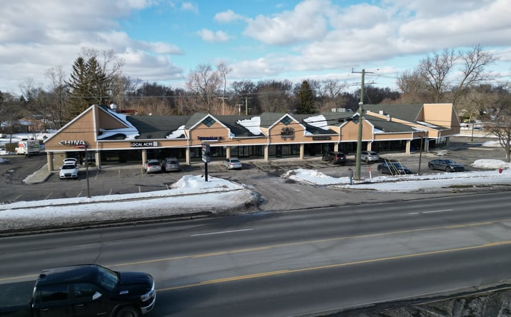 Pictures of Retail, Restaurant property located at 2440 Orchard Lake Road, Sylvan Lake, MI 48320 for lease - image #1
