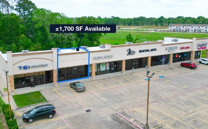 Pictures of Retail property located at 1101 East Highway 6, Alvin, TX 77511 for lease - image #1