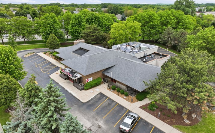 Pictures of Retail, Restaurant property located at 300 Veterans Parkway, Bolingbrook, IL 60440 for lease - image #1