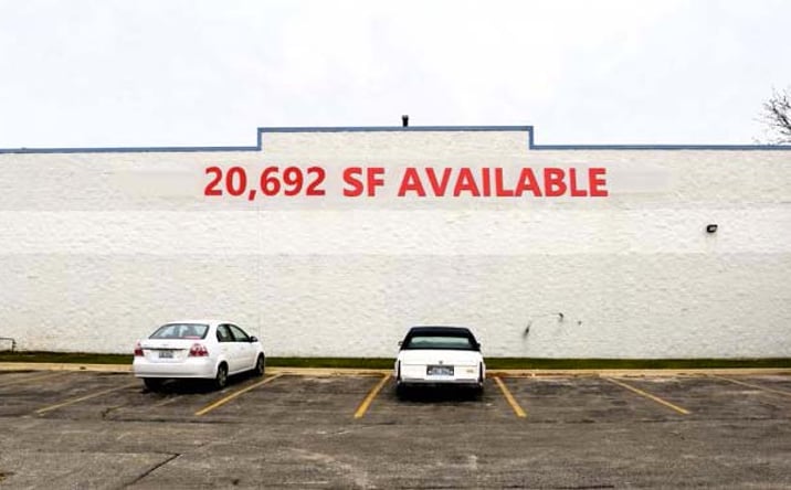 Pictures of Retail property located at 160 N Barrington Rd, Streamwood, IL 60107 for lease - image #1