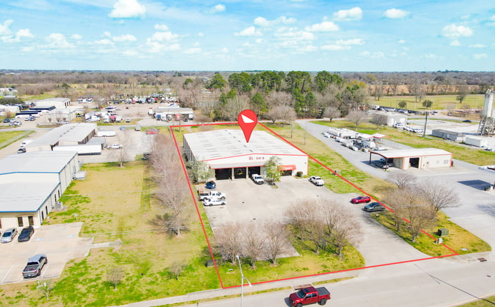 Pictures of Industrial property located at 900 West Pont Des Mouton Road, Lafayette, LA 70507 for lease - image #1