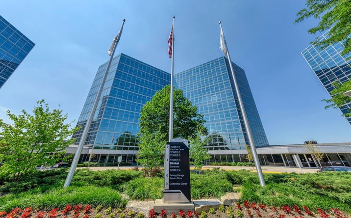Pictures of Office property located at 1 Westbrook Corporate Center, Westchester, IL 60154 for lease - image #1