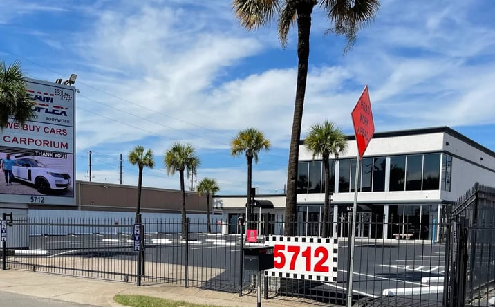 Pictures of Retail, Office property located at 5712 Southwest Fwy, Houston, TX 77057 for lease - image #1
