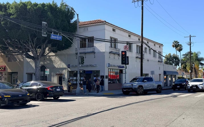 Pictures of Retail, Office property located at 251 N. Larchmont Blvd, Los Angeles, CA 90004 for lease - image #1