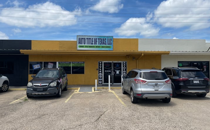 Pictures of Retail, Restaurant property located at 2216 Thompson Road, Richmond, TX 77469 for lease - image #1