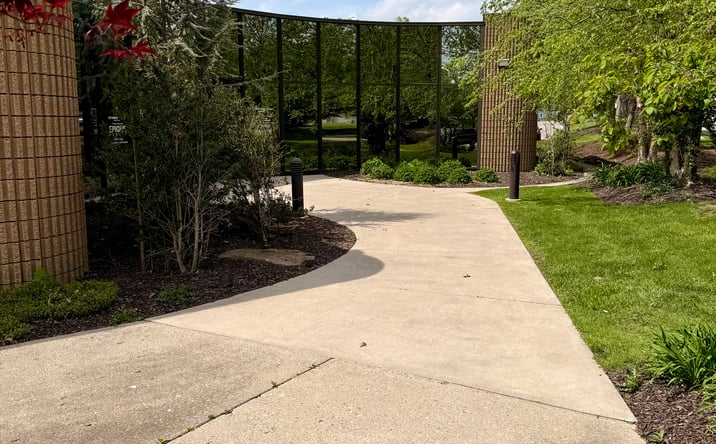 Pictures of Office property located at 2401 CAMELOT CT SE, GRAND RAPIDS, MI 49546-6083 for lease - image #1