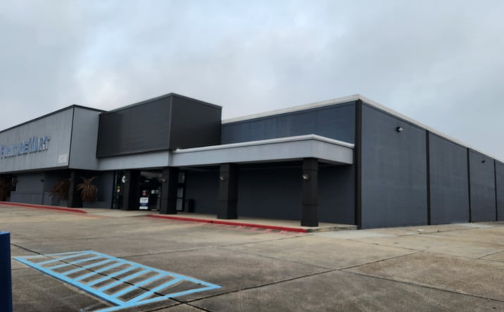 Pictures of Retail, Industrial, Special Purpose property located at 9921 I-10 Service Road, New Orleans, LA 70127 for lease - image #1