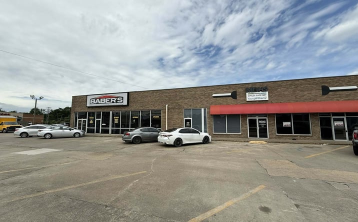 Pictures of Retail property located at 645 Highway 1 S, Greenville, MS 38701 for lease - image #1