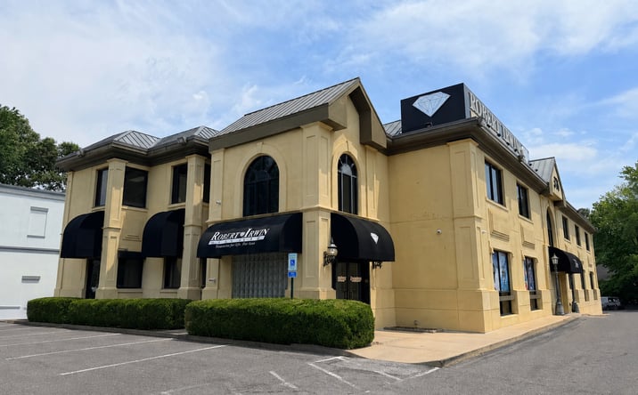 Pictures of Retail property located at 376 S. Perkins Extd, Memphis, TN 38117 for lease - image #1