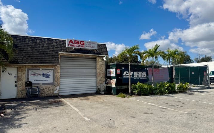 Pictures of Industrial property located at 988 NW 51ST PL, FORT LAUDERDALE, FL 33309 for lease - image #1
