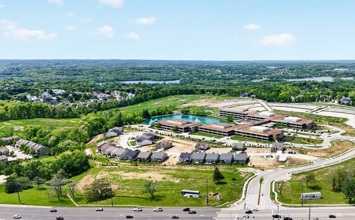 Pictures of Retail, Office, Land, Restaurant property located at 5310 & 5315 Tesson Ridge, St. Louis, MO 63128 for lease - image #1
