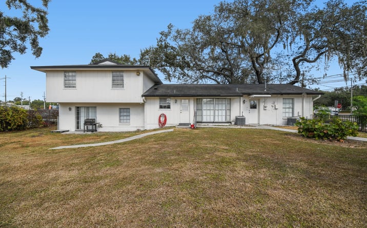 Pictures of Office, Special Purpose property located at 855 East Brandon Boulevard, Brandon, FL 33511 for lease - image #1