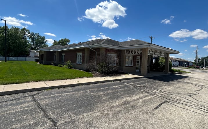 Pictures of Office property located at 330 N WYCKLES RD, DECATUR, IL 62522-1034 for lease - image #1