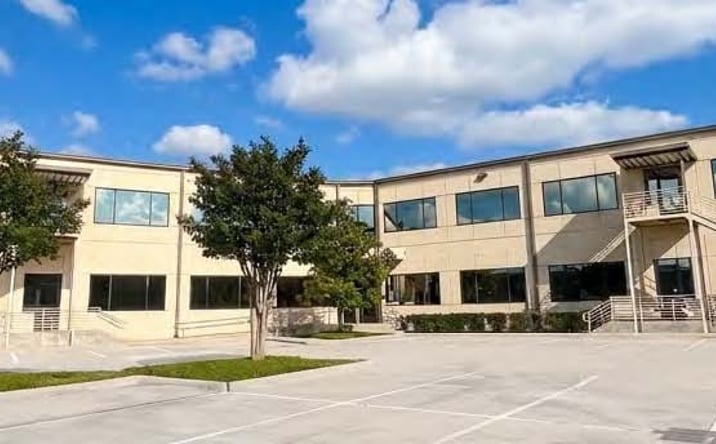 Pictures of Office property located at 8400 North Sam Houston Parkway West, Houston, TX 77044 for lease - image #1