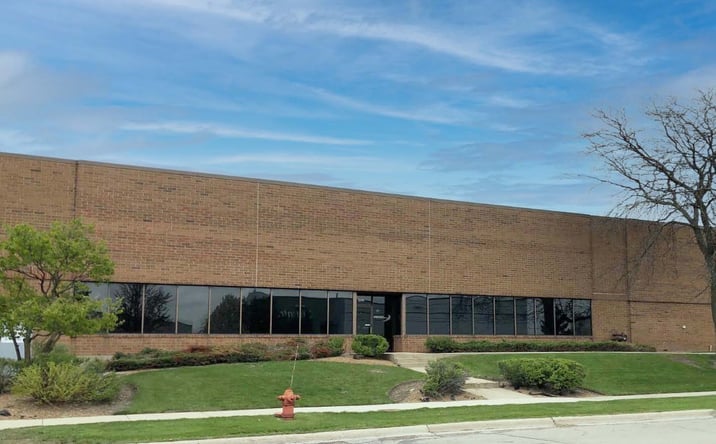 Pictures of Industrial property located at 1549 Glenlake Ave, Itasca, IL 60143 for lease - image #1