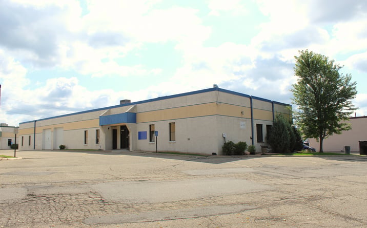 Pictures of Industrial property located at 6152 Olson Mem Hwy, Golden Valley, MN 55422 for lease - image #1