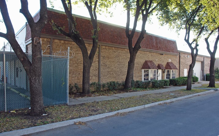 Pictures of Office, Industrial property located at 2214 Sulphur Street, Dallas, TX 75208 for lease - image #1