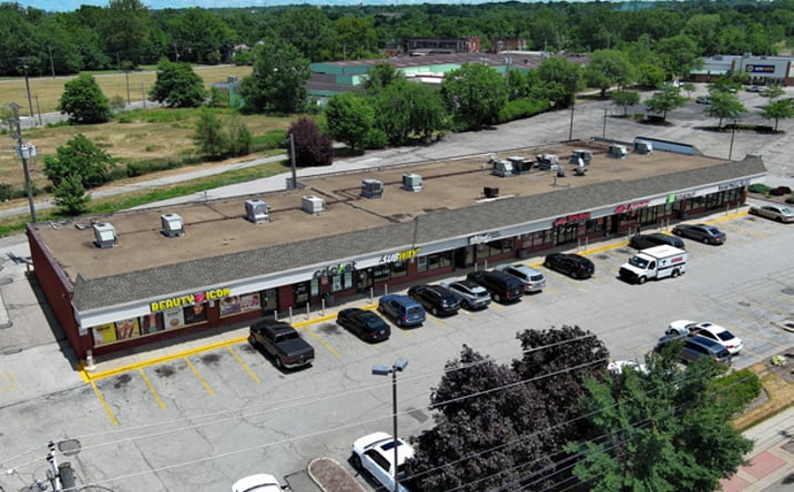 Pictures of Retail property located at 6835 Broadway Avenue, Cleveland, OH 44105 for lease - image #1