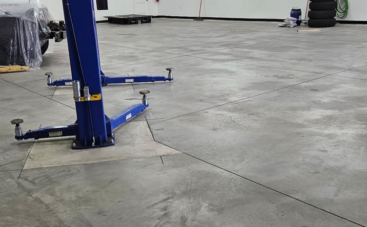Pictures of Retail, Industrial, Special Purpose property located at 420 West 300 North, Hyde Park, UT 84318 for lease - image #1