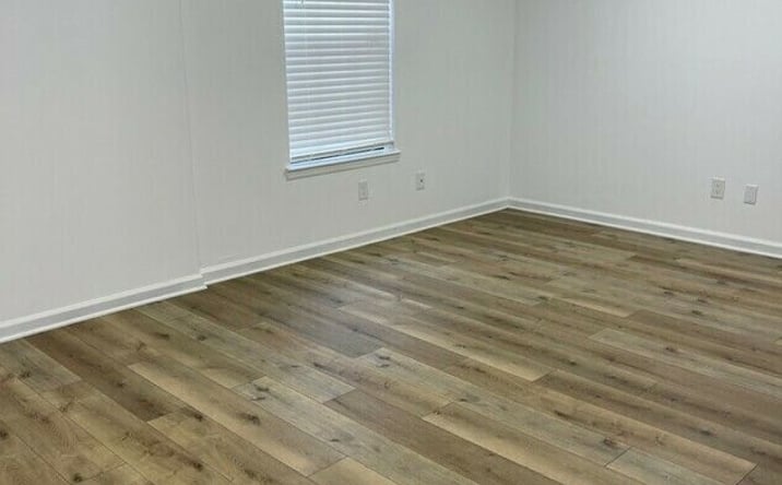 Pictures of Office property located at 5 Miracle Strip Loop, Panama City Beach, FL 32407 for lease - image #1