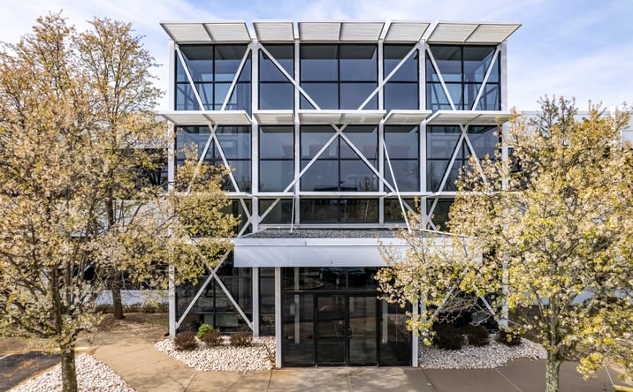 Pictures of Office property located at 8 Penn Center Boulevard, Pittsburgh, PA 15205 for lease - image #1