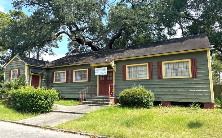 Pictures of Retail, Restaurant, Special Purpose property located at 2212 Lincoln Street, Savannah, GA 31401 for lease - image #1