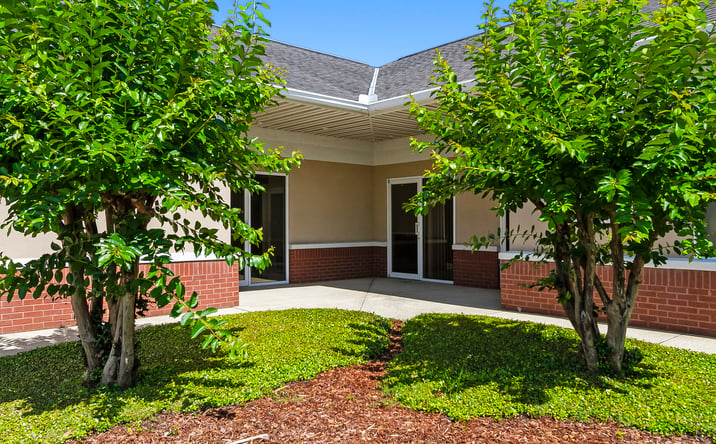 Pictures of Retail, Office, Special Purpose property located at 2002 McFarland Boulevard East, Tuscaloosa, AL 35404 for lease - image #1