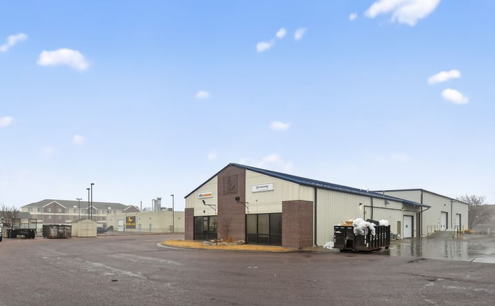 Pictures of Industrial property located at 2605 South Carolyn Avenue, Sioux Falls, SD 57106 for lease - image #1