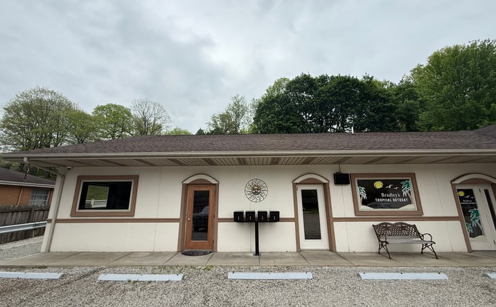 Pictures of Retail, Restaurant property located at 1420 Commerce Street, Wellsburg, WV 26070 for lease - image #1