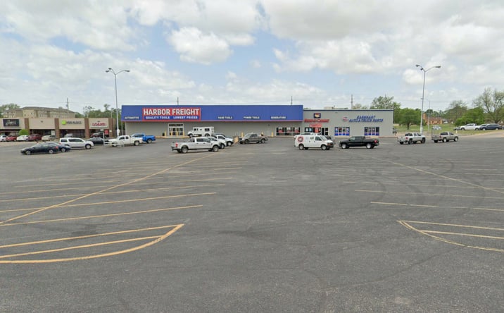 Pictures of Retail property located at 1225 - 2297 N. Hwy 81, Duncan, OK 73533 for lease - image #1
