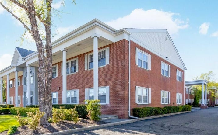 Pictures of Office property located at 475 E. Main Street, Patchogue, NY 11772 for lease - image #1