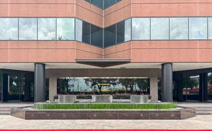 Pictures of Office property located at 6671 Southwest Freeway, 7th Floor, Houston, TX 77074 for lease - image #1