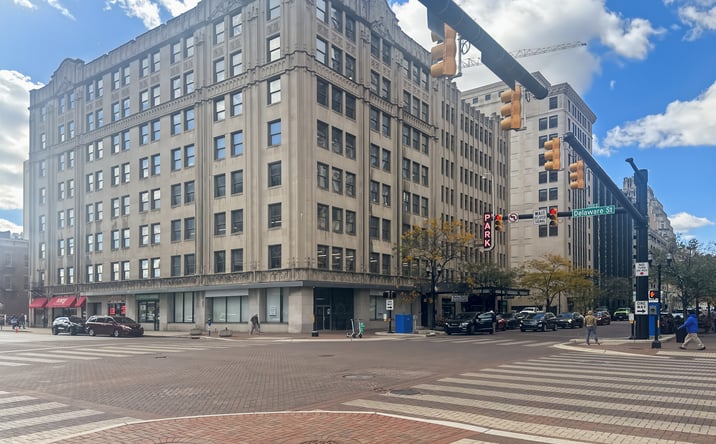 Pictures of Office property located at 155 E Market St, 7th Floor, Indianapolis, IN 46204 for lease - image #1