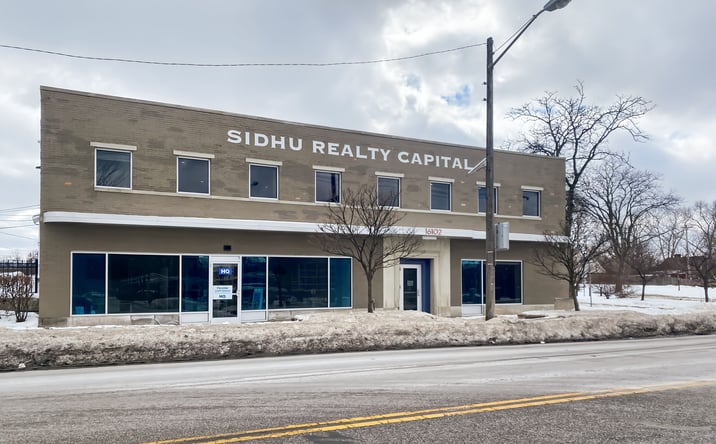 Pictures of Office property located at Chagrin Blvd 1st Floor Shaker Heights, Shaker Heights, OH 44120 for lease - image #1