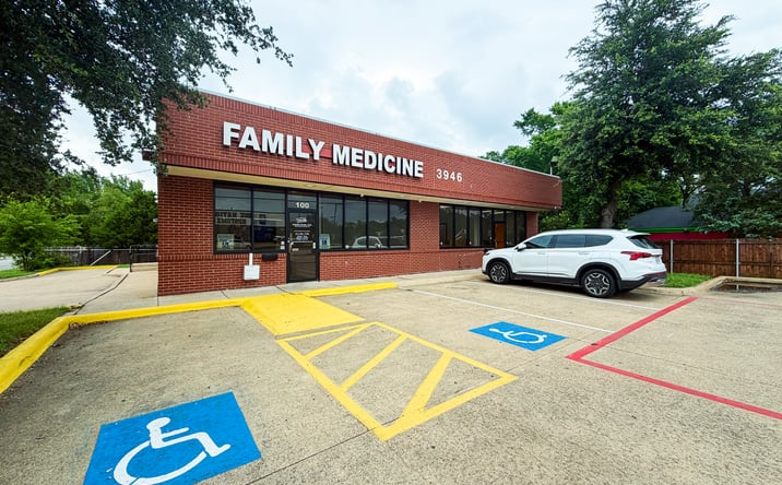 Pictures of Office, Special Purpose property located at 3946 Buckner Boulevard, Dallas, TX 75227 for lease - image #1