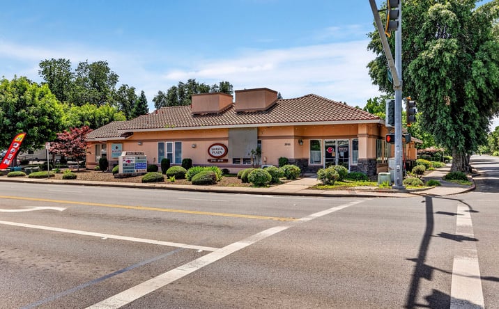 Pictures of Retail, Restaurant property located at 2995 Esplanade, Chico, CA 95973 for lease - image #1