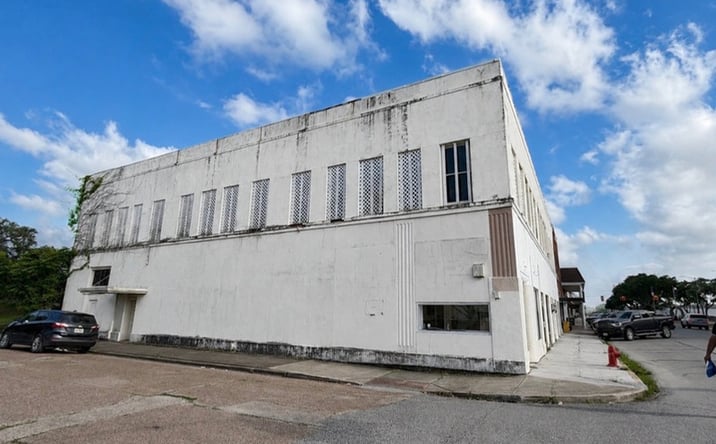 Pictures of Office property located at 438 Main St, Liberty, TX 77575 for lease - image #1