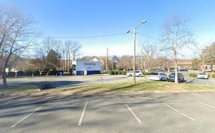 Pictures of Office property located at 2901 Randolph Rd, Charlotte, NC 28205 for lease - image #1